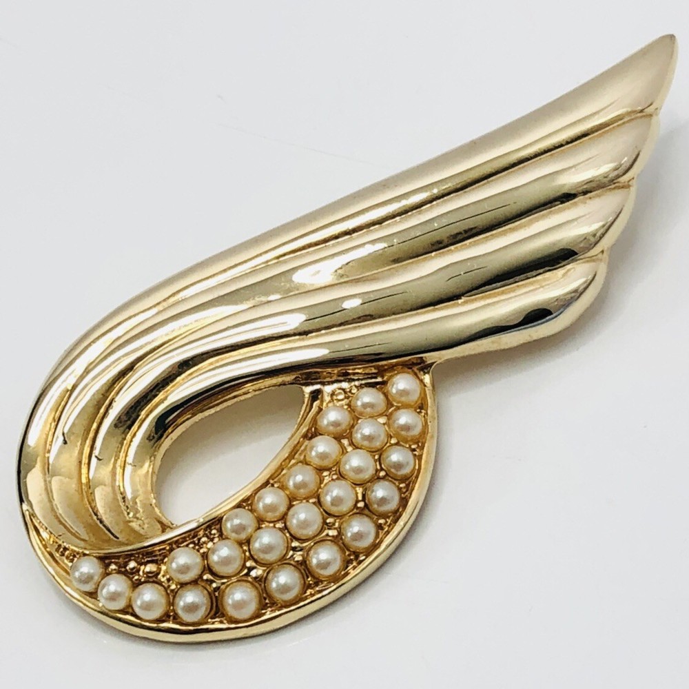 Achilles Wing Brooch Vintage 80s Faux Pearl Lapel Scarf Pin Gold Tone-image