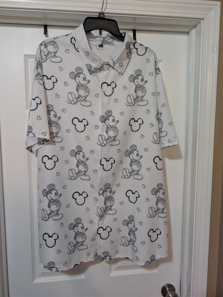 Men's Disney Mickey Mouse White Button-down Short Sleeve Shirt XL Lightweight