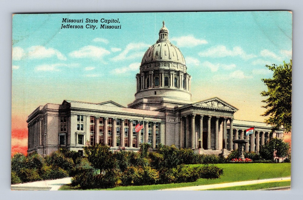 Jefferson City MO-Missouri State Capitol Vintage Postcard
