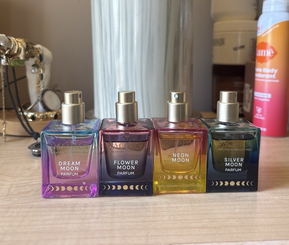 Lot of 4 Pacifica Moon Parfum Spray 1 fl oz Regular Size Vegan Cruelty-Free