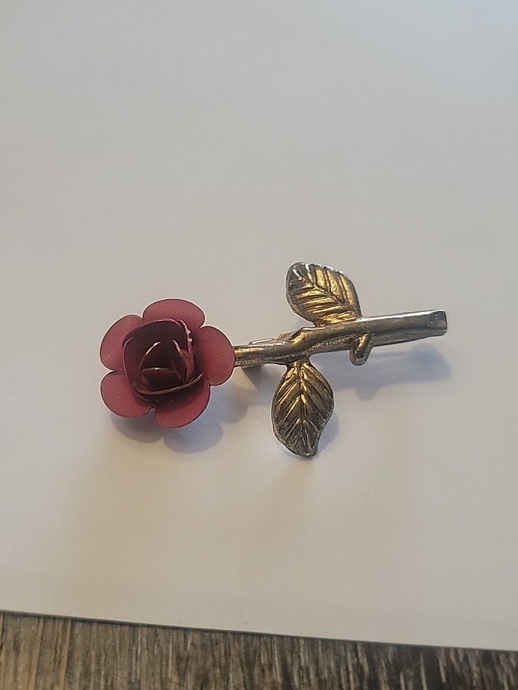 Vintage Gold-Tone Blooming Red Rose Brooch Pin Enamel Petals Bud Dewdrop