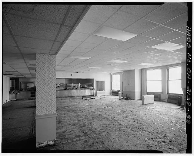 38. View northeast: 4th floor: office dining area 2/23/89 - Society National