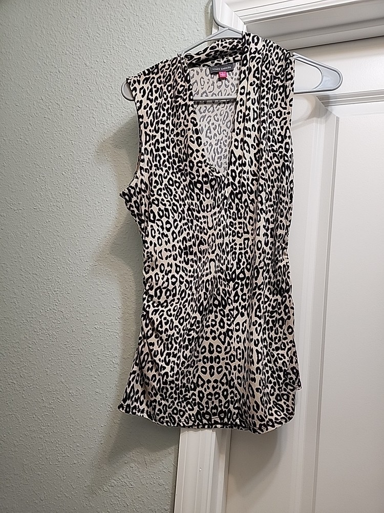 Vince Camuto Women's Sleeveless V-Neck Blouse Animal Print Size Large