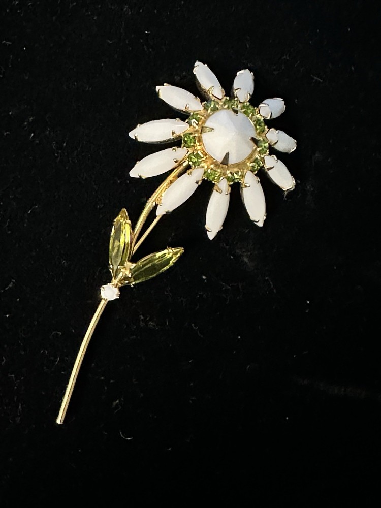 Vintage Juliana? Flower White Milk Glass Gold Tone Brooch Pin Green Rhinestones