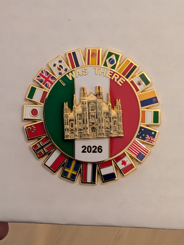 2026 Milan Duomo Olympic Italy Flags Spinner Gold Pin 