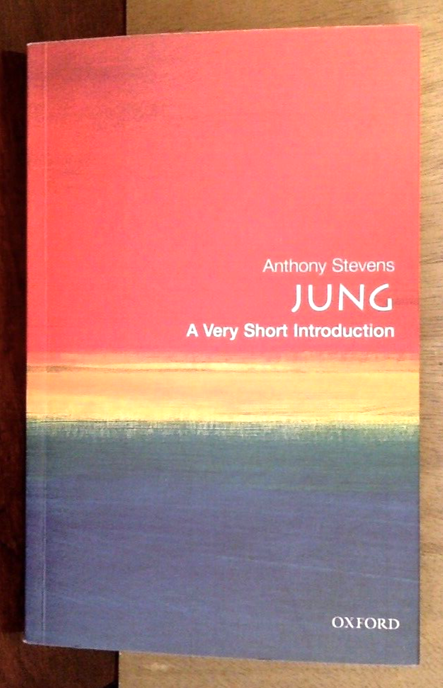 Jung A Very Short Introduction by Anthony Stevens in Good Condition Paperback