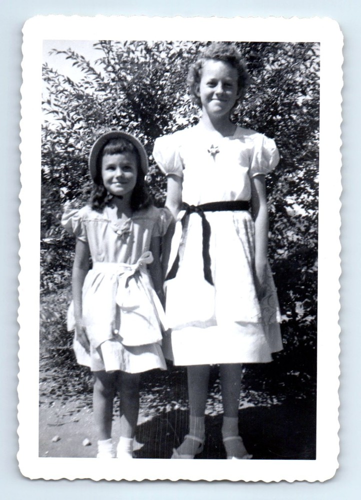 Old Vintage Photo PAIR OF SMILING GIRLS STANDING AMONG TREES CUTE SNAPSHOT