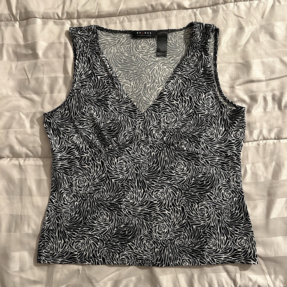 VTG Axcess Liz Claiborne Women's Black White Pleated Geometric Sleeveless Blouse