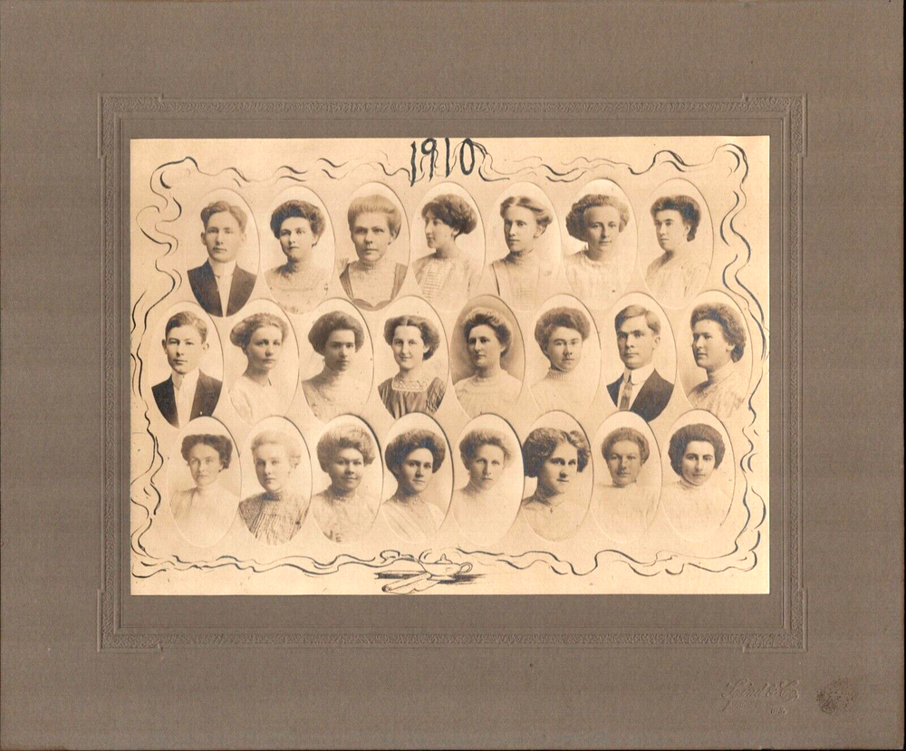 1910 MARINETTE HIGH SCHOOL or COLLEGE antique 10x12 mounted photograph WISCONSIN