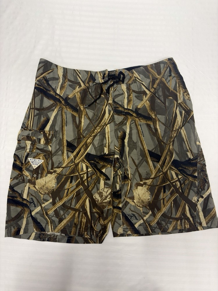 Columbia PFG Cargo Shorts Mens 36 Camo Omni-Shade Timberwolf Fishing Gear