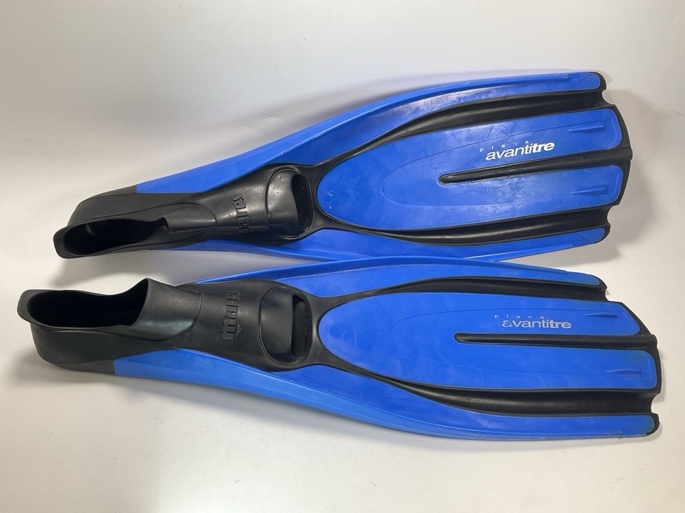 Mares Plana Avanti Tre adjustable scuba fins Blue Black size 8-9