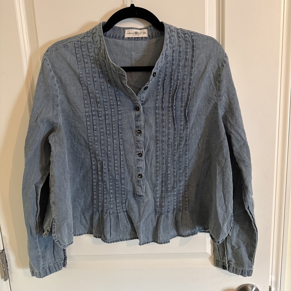 The Natural Life Long Sleeve Pleated Chambray Shirt Size XS