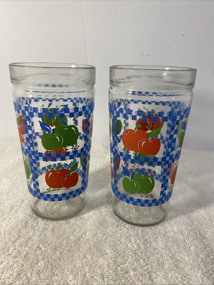 Set Of 2 vintage anchor hocking apple gingham drinking glasses