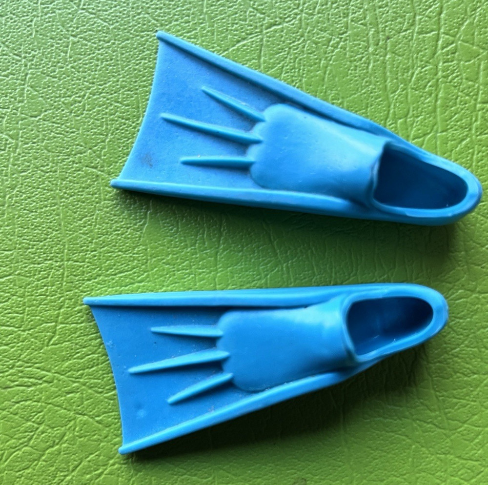 Barbie Blue Swim Fins  - 1970 Sears  Living Barbie Action Accents Gift Set #1585
