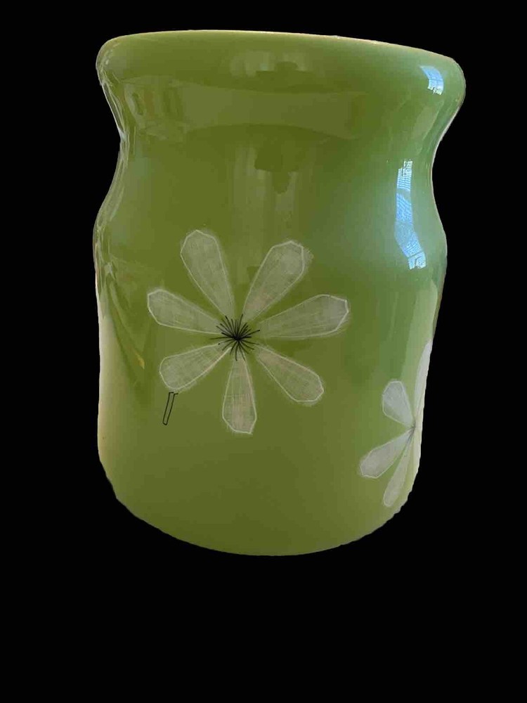 70s Retro Green Ceramic Bathroom Set - 6 Piece Vintage Style