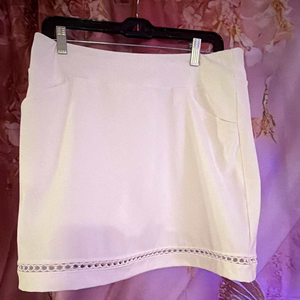 Lilly Pulitzer White Luxletic Athletic Skort 8 Pull On Pockets Stretch Golf