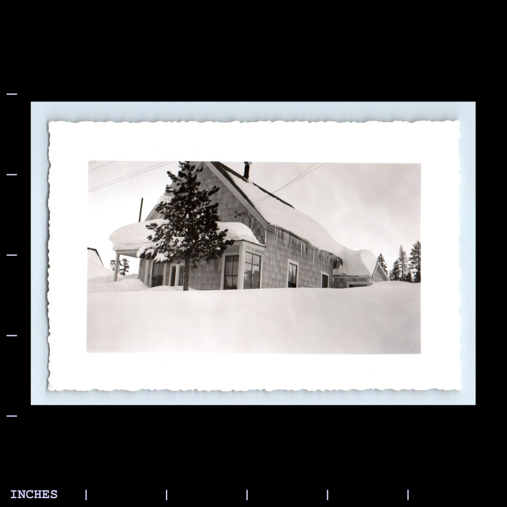 Old Vintage Photo HOUSE SNOW WINTER SCENE
