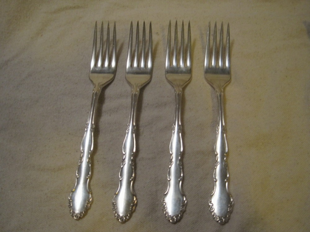 4 Oneida 1881 Rogers Silverplate FLIRTATION 7 3/8