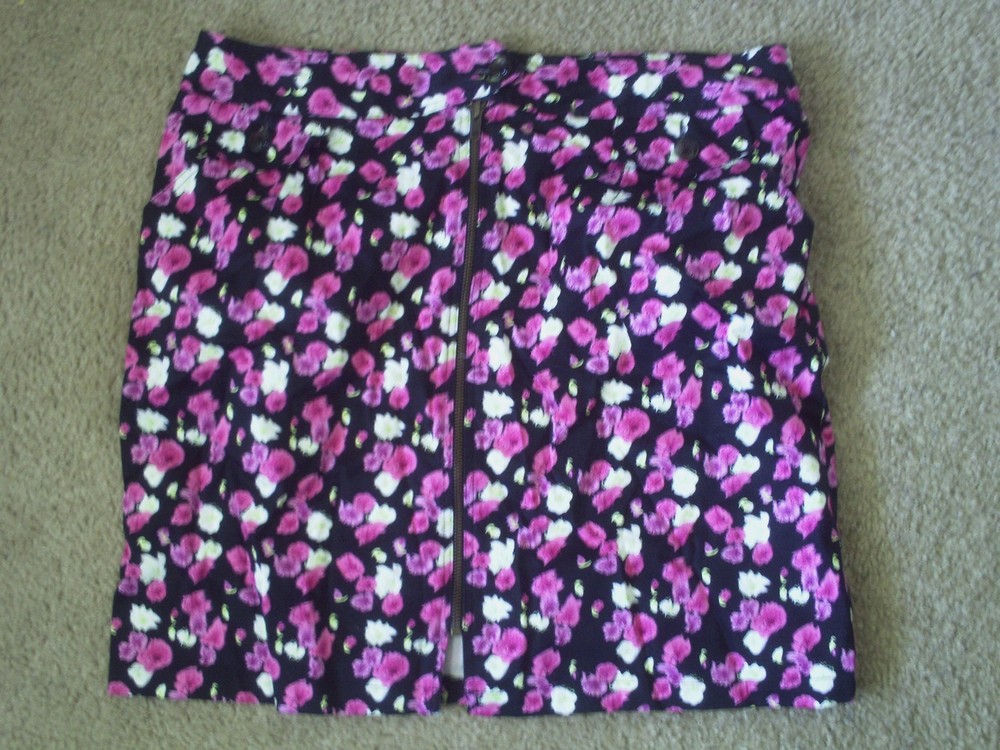 Nicole Miller Floral Skirt with Zipper Detail Size 16
