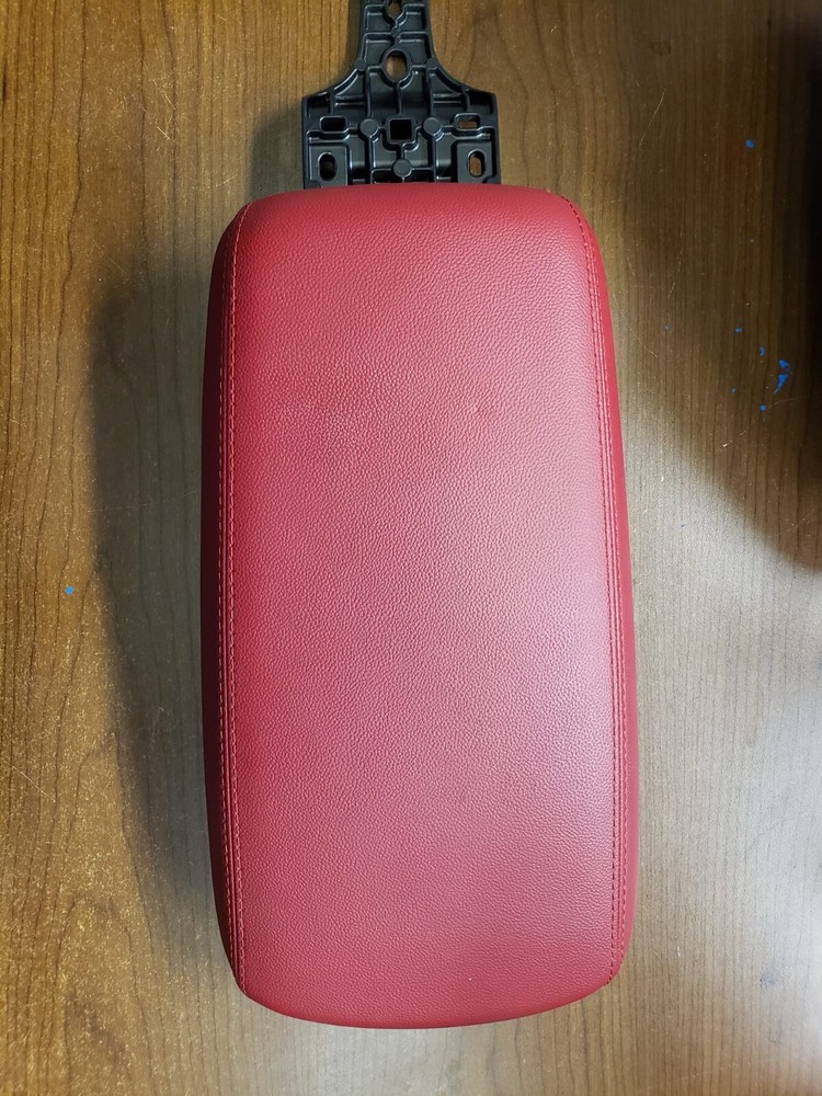 2017 2018 2019 2020 2021 2022 ALFA ROMEO GIULIA CENTER ARM REST LID RED LEATHER