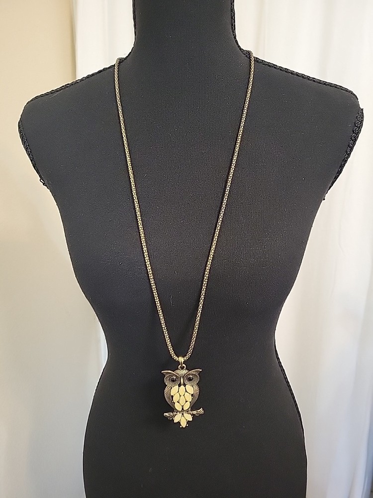 Vintage Boho Style Owl Pendant Necklace In Textured Oxidized Chain
