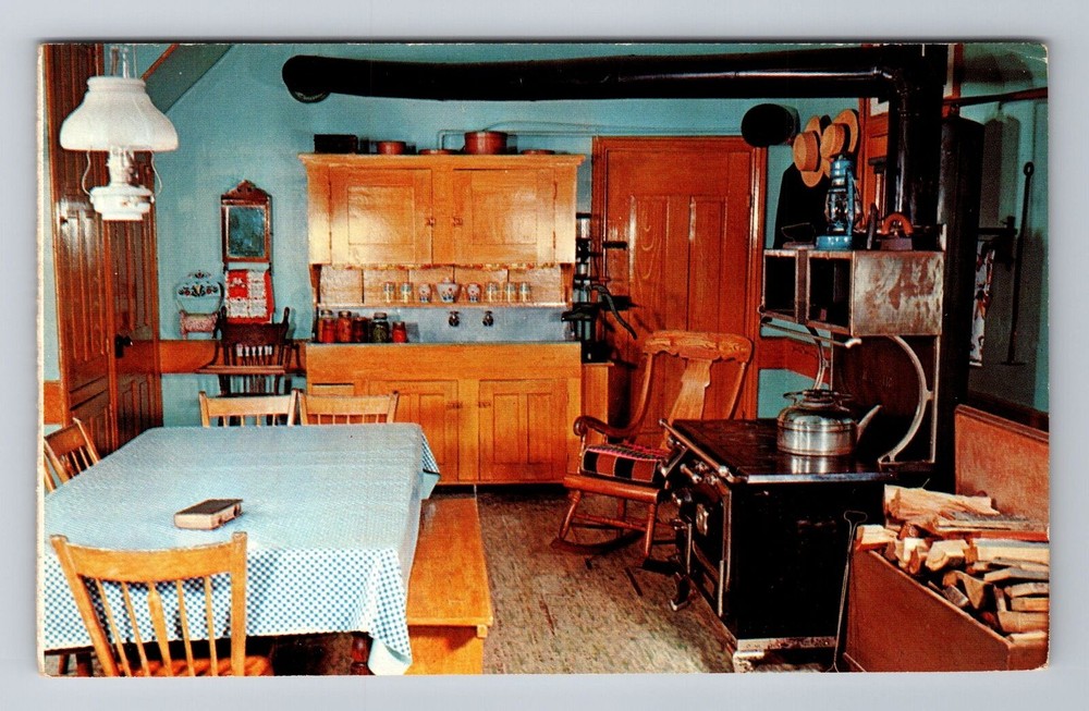 Lancaster PA-Pennsylvania, Replica Amish Farm and House, Vintage Postcard