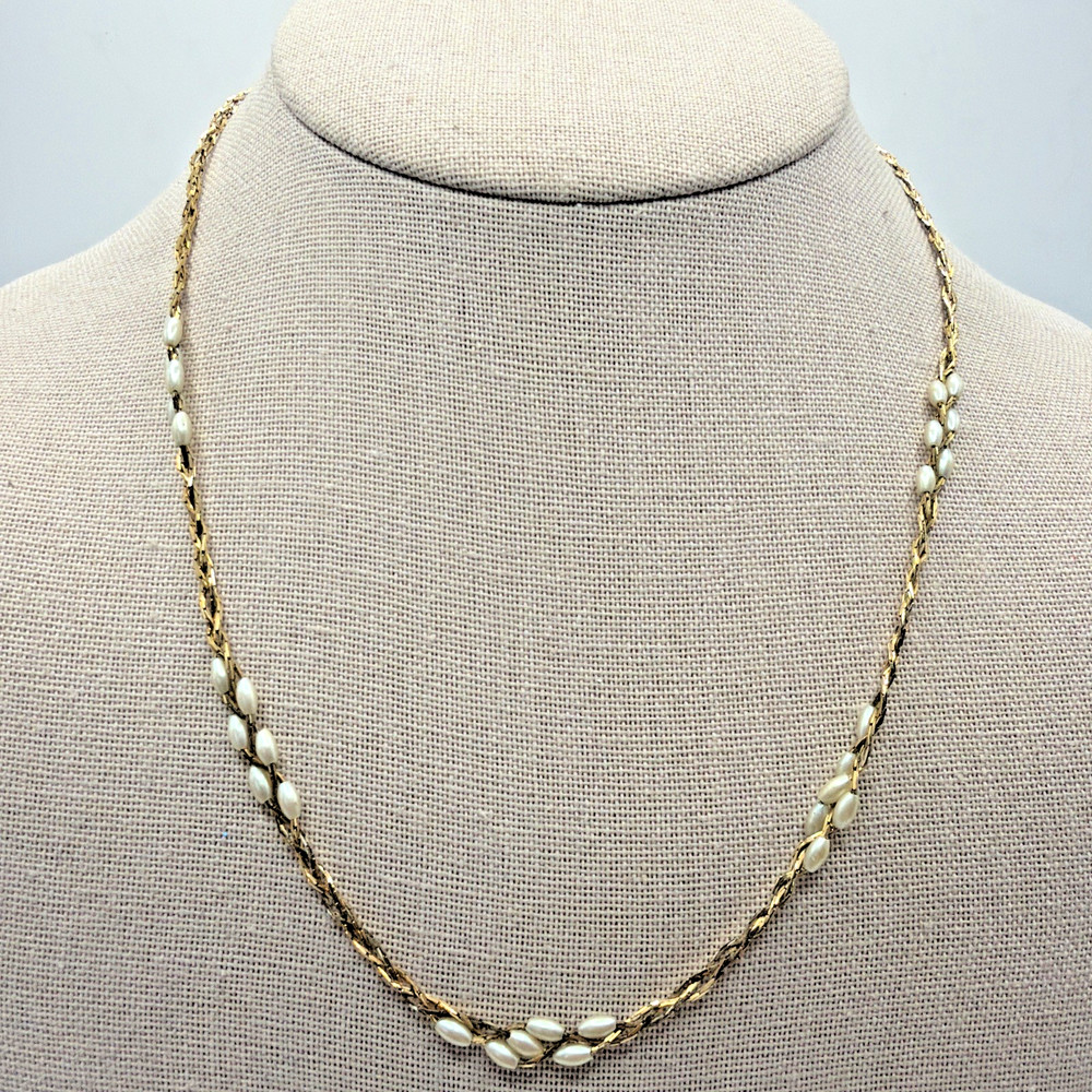 Vintage Monet Gold Tone Lucite Pearl Necklace 18”