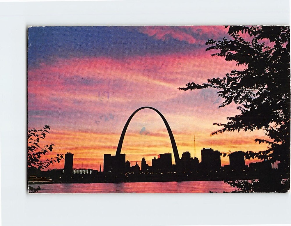 Postcard Gateway Arch at Sunset St. Louis Missouri USA