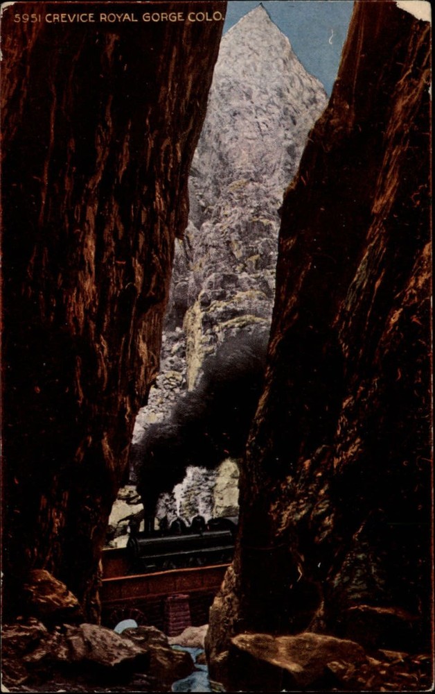 Royal Gorge Crevice Colorado railroad train ~ HH Tammen ~ c1910 postcard