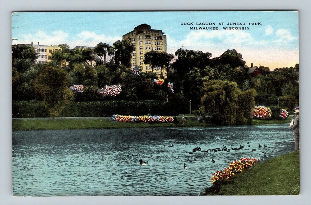 Milwaukee, WI-Wisconsin, Duck Lagoon Juneau Park, c1954 Vintage Postcard