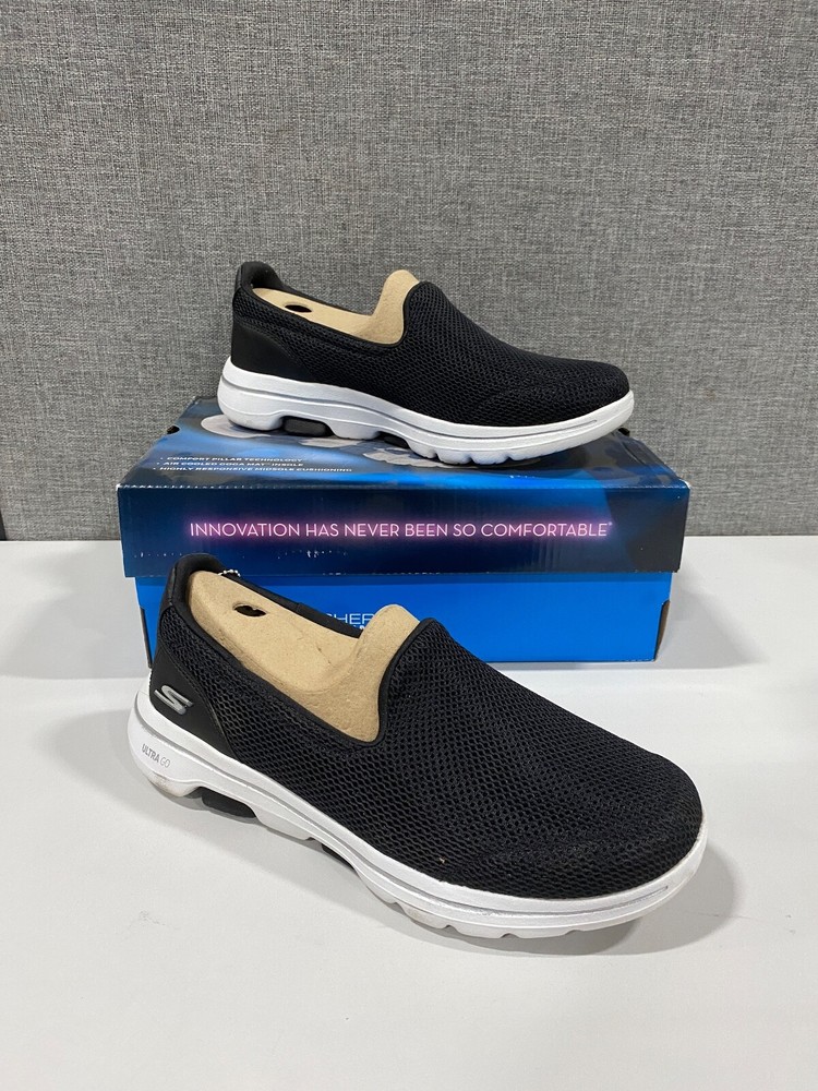 Skechers Women's Go Walk 5 Blue Walking Shoes Size 8 Comfortable Lightweight Sneakers 7720261