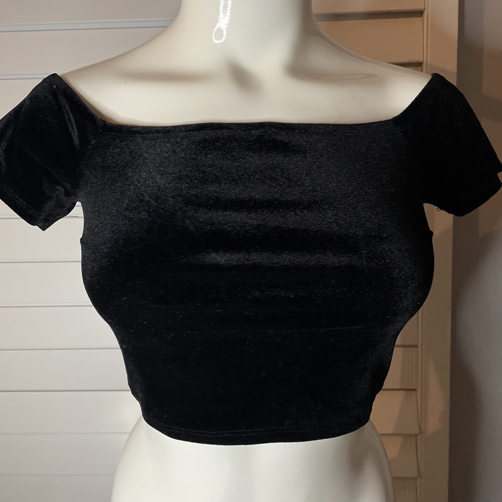 Juniors Forever 21 Black Velour Cropped Blouse Top Size Small S