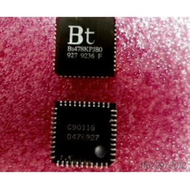BT BT478KPJ80 PLCC-44 Video DAC with Color Palette RAMDAC