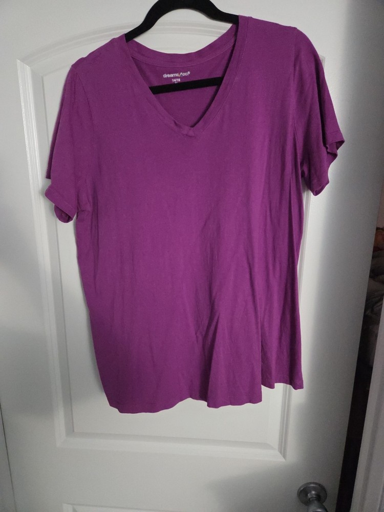 14/16 M Dreams&Co Purple Women's T-shirt. Excellent Condition. New w/o Tags