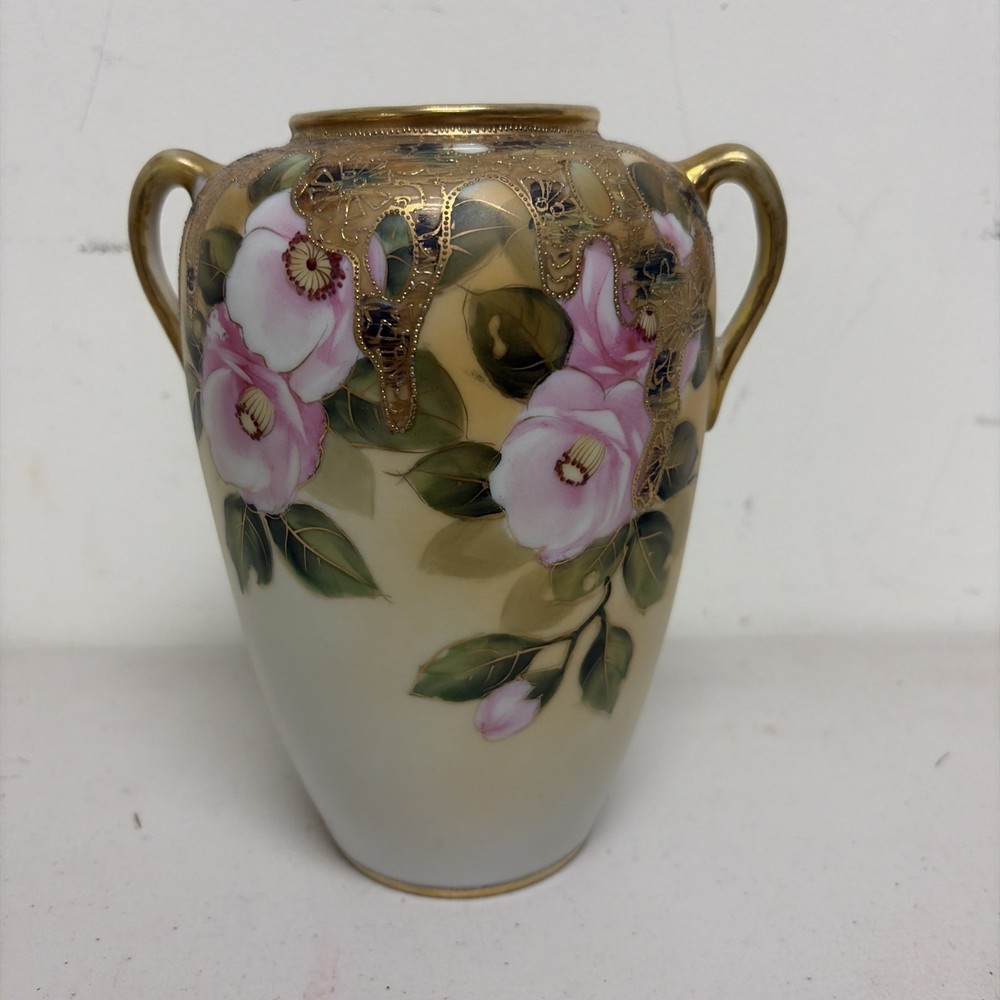 Nippon Vase Roses Gold Encrusted Nice 7