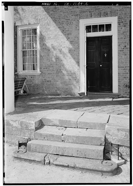 4. ENTRANCE STEPS FRONT DOOR, EAST FRONT - Thorn Hill, Southwest Lexington, off