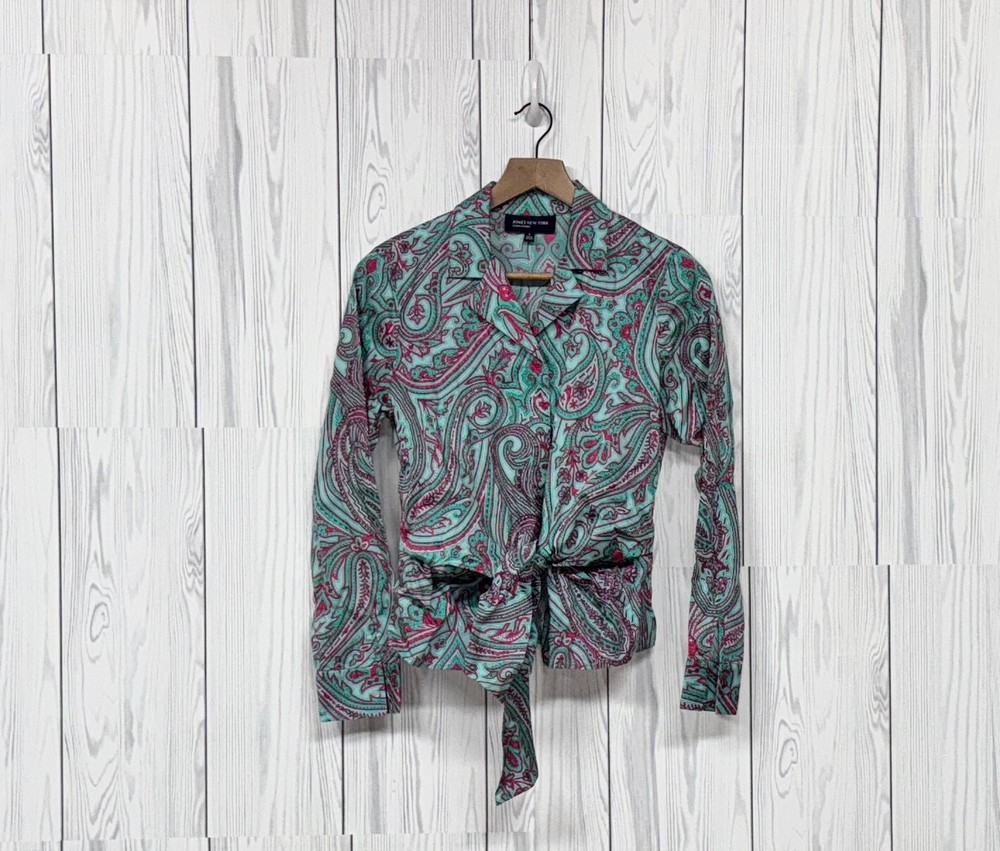 Jones New York top womens size small button down long sleeve paisley gray shirt
