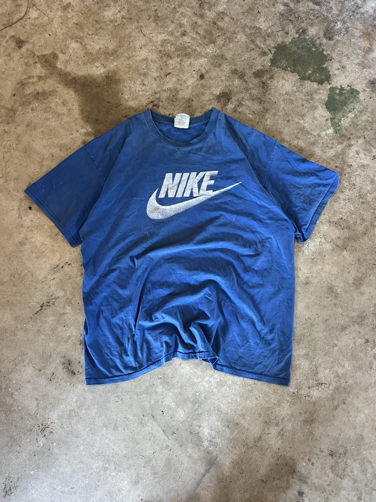 Vintage Nike Navy Blue Swoosh Logo Graphic t shirt
