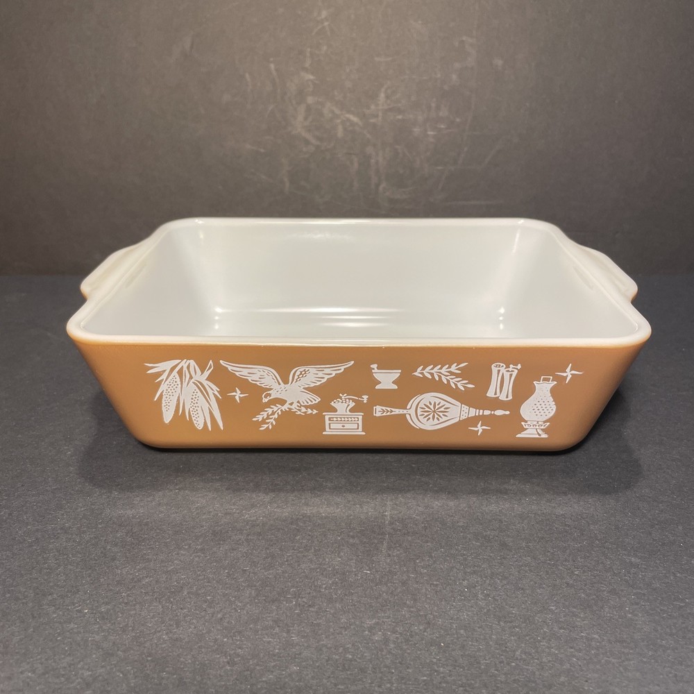 Pyrex Brown Early American Eagle Corn Casserole Dish  #0503 1.5 Qt. No Lid