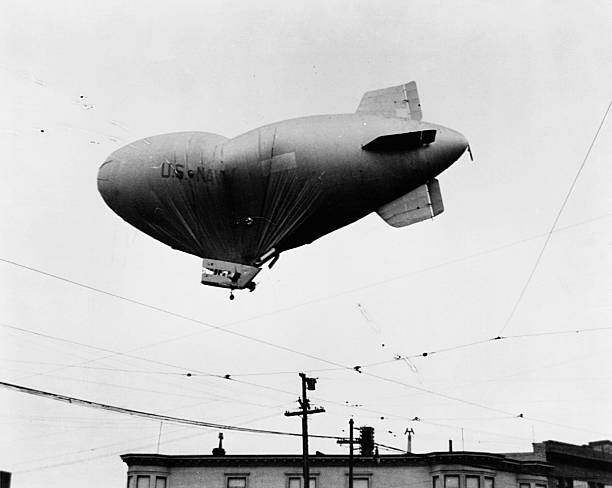 United States Navy Trainer Airship L-8 Heading For A Crash 1942 OLD PHOTO