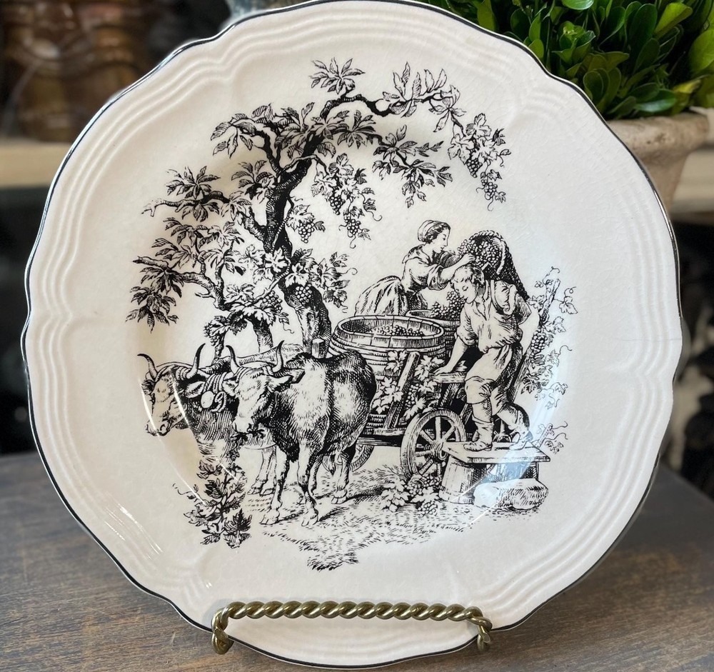 Tabletops unlimited New England toile Dinner Plate - Harvest Pattern