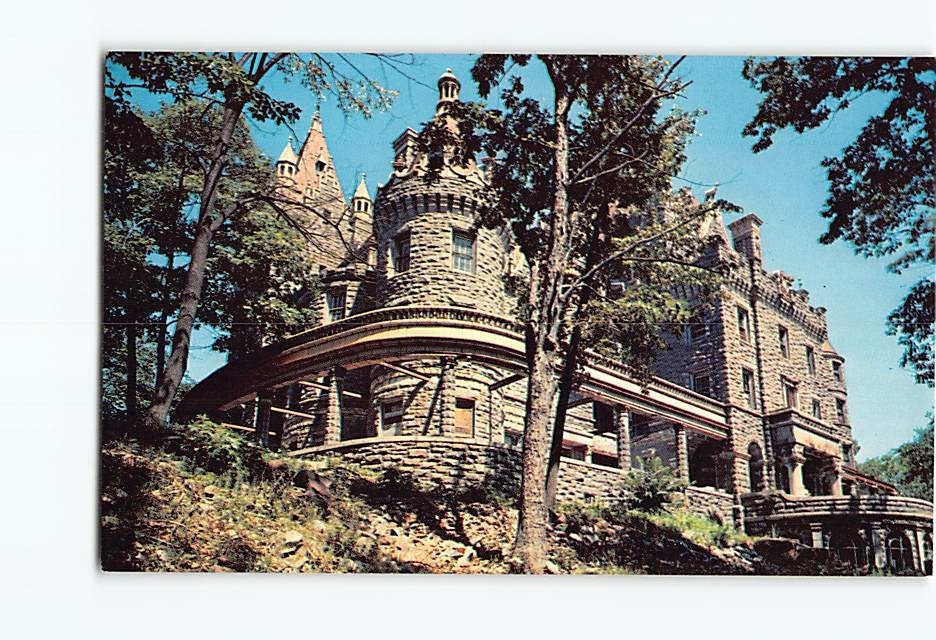 Postcard Boldt Castle on Heart Island Thousand Island New York USA