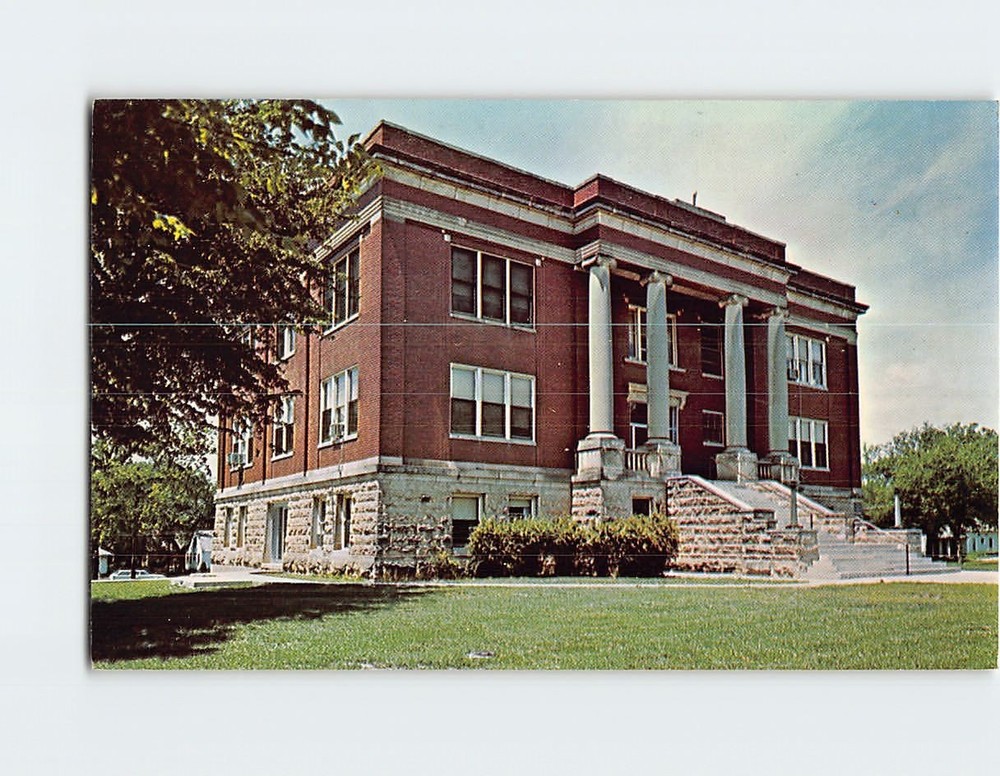 Postcard Chautauqua County Court House Sedan Kansas USA