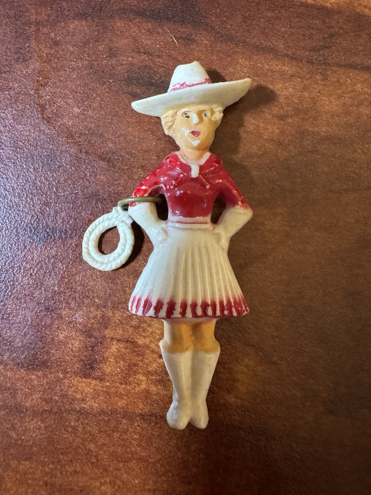 Vintage 1940s Celluloid American Western Cowgirl with Lasso pin brooch 2.5inch