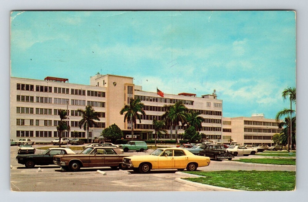 Bradenton FL-Florida, Manatee Memorial Hospital, Exterior, Vintage Postcard