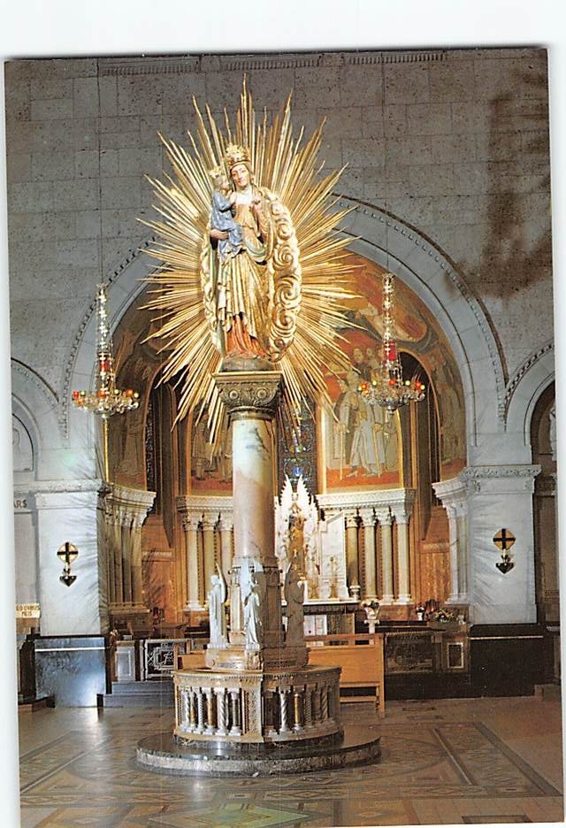 Postcard The miraculous statue Sainte Anne de Beaupré Canada