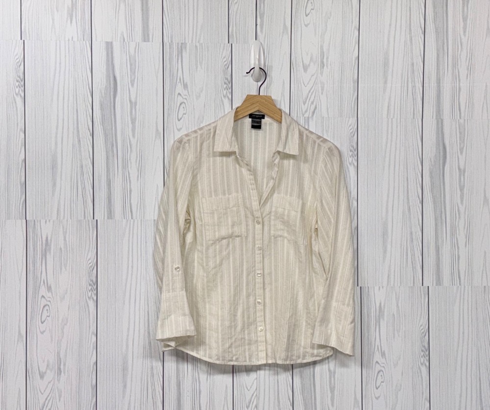 Ann Taylor button up shirt womens size 4 white patterned long sleeve blouse