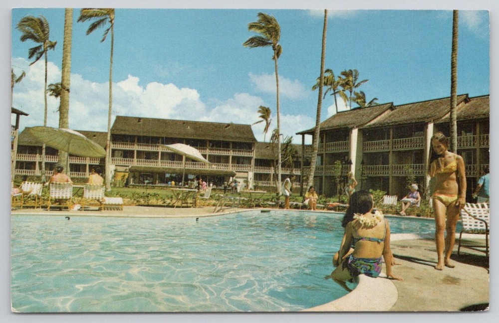 Vintage Hawaii Islander Inn Kauai Coconut Plantation Pool Postcard