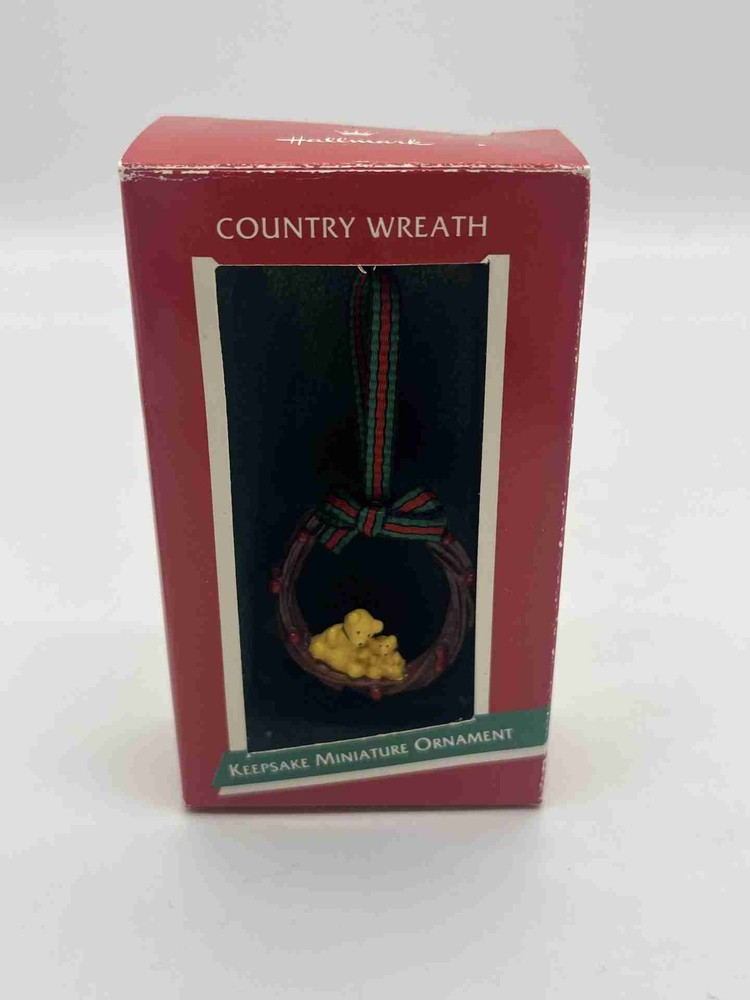 Hallmark Keepsake Miniature Ornament 1988 COUNTRY WREATH