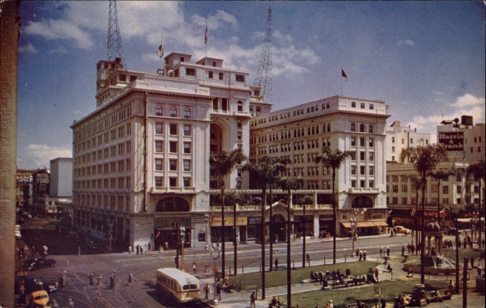 San Diego California US Grant Hotel ~ Mike Roberts  1950s unused postcard sku109